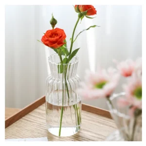 แจกันแก้ววินเทจ เรียบง่ายโปร่งใส